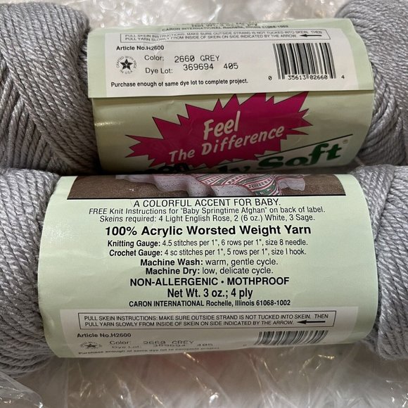 Lot Of 4 Caron Simply Soft Yarn GREY HEATHER Gray 4 Oz Skein - Picture 2 of 3